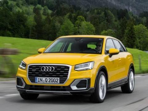 奥迪也走亲民路线了，全新SUV仅售15万，一看后排奔驰宝马笑了