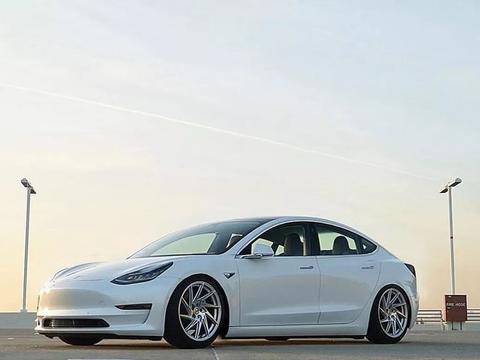 特斯拉员工称，Model 3电池产能已达每周5000