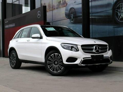 只看一眼，果断放弃奥迪Q5与宝马X3，降6万奔驰GLC都要凉！