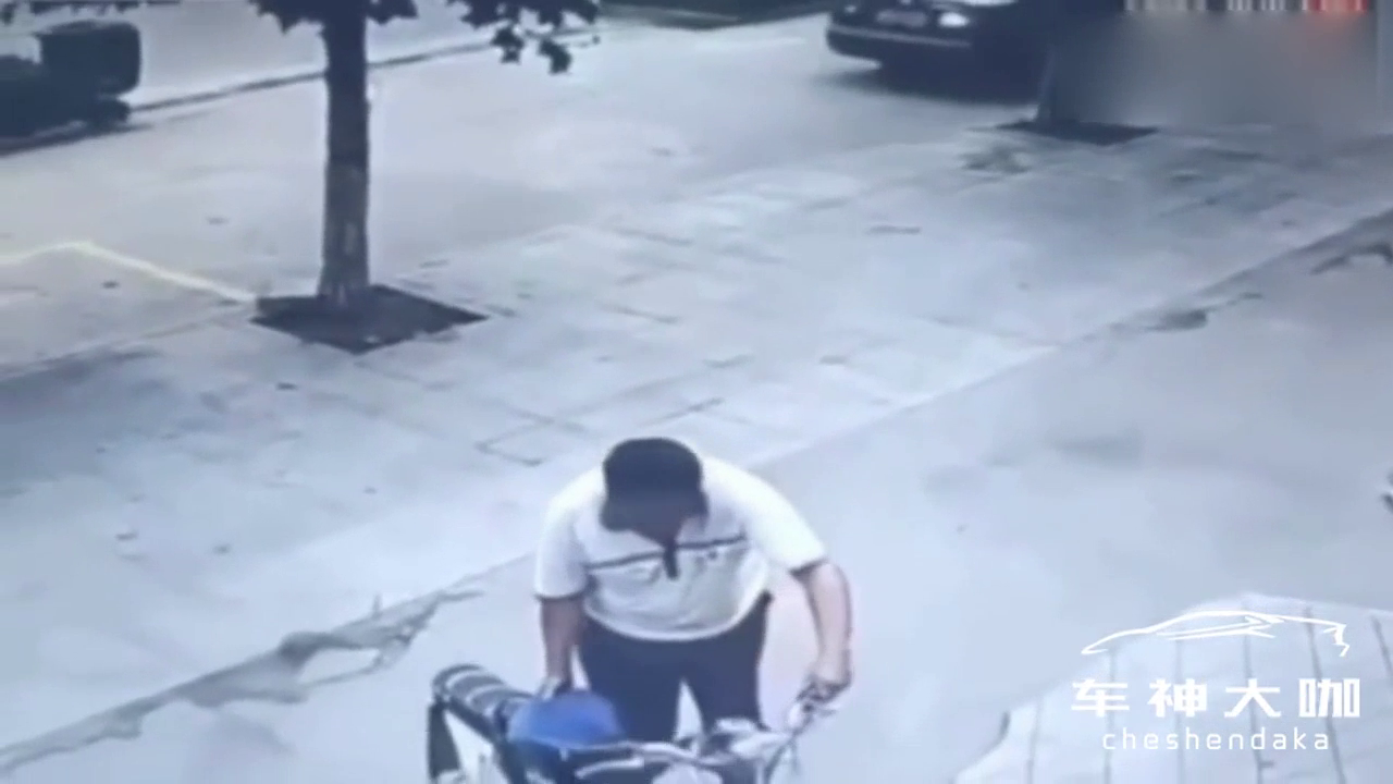 电动车：别拦我！我要去充电！