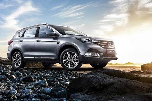 长安拼了，新CS75让哈弗H6都自叹不如，简直“丧心病狂”