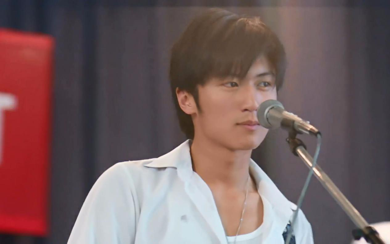 谢霆锋为何放弃金嗓子改行做餐饮,理由其实很简单