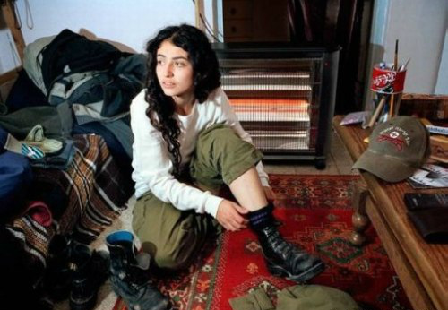 叙利亚由于战争不断,导致女人过剩,多数女人只