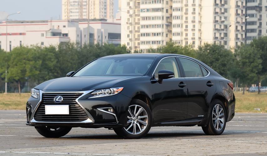 它当年要价50万, 无视奥迪A6, 如今狂降20万被帕萨特吊打