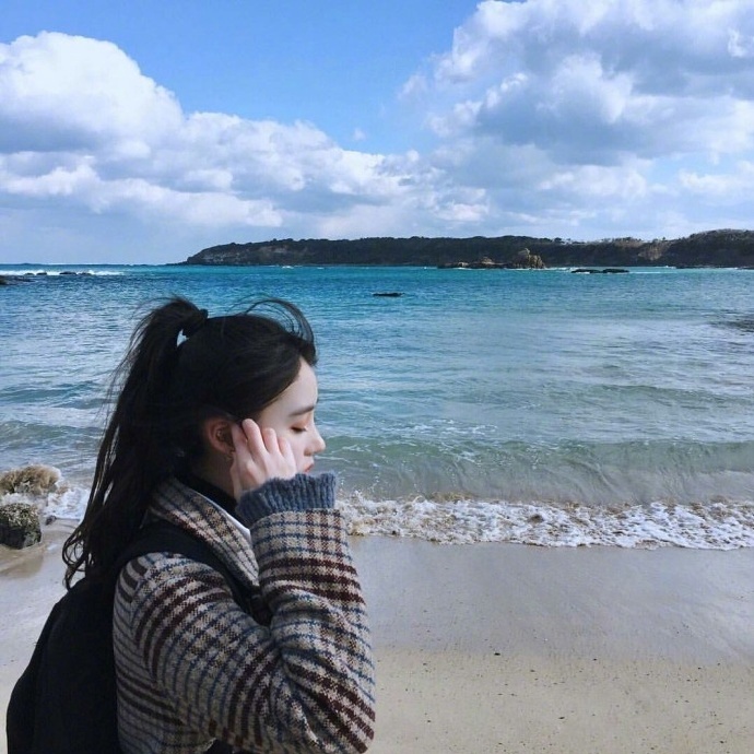 屏幕前的女孩子 虽然我不认识你 但我想祝你坚