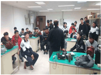 原因让一群高中生加入到国企祝福,入职情人高中工作的诗句图片