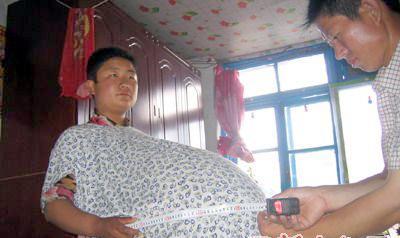 富豪公公的要求！一切为了双胞胎，孕妈吃多子丸，竟得了个8胞胎