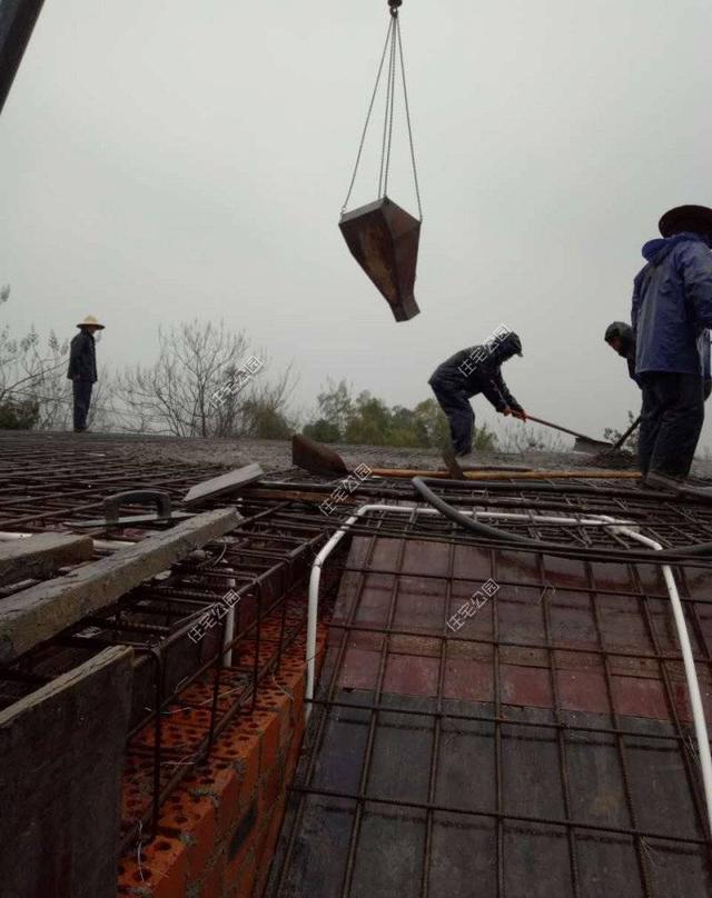 这栋浙北三层农村别墅, 带地下室建好才花25万! 这价你敢想?