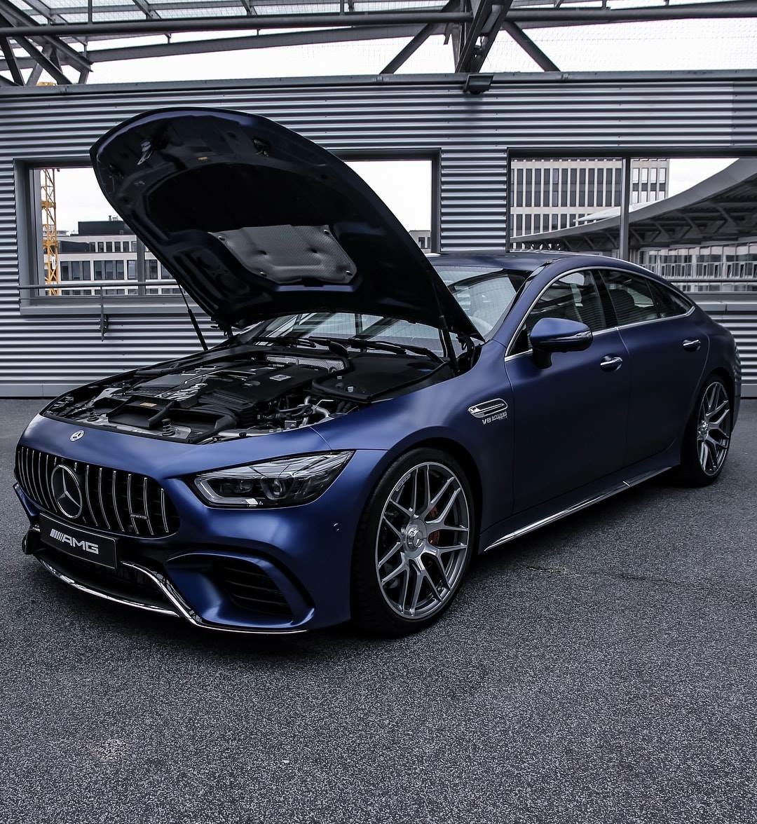 AMG GT63s,这个颜色有点骚。