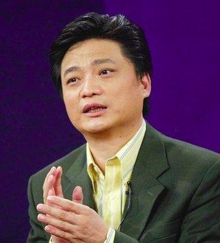 崔永元采访王健林:房价什么时候降?王健林笑了