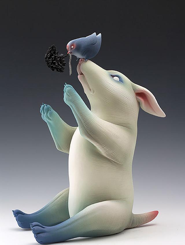 “令人不安的美丽” 日本雕塑家手中的奇异生物｜艺术捕梦