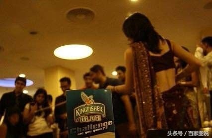 印度富人区女孩的生活,难怪印度人认为中国比