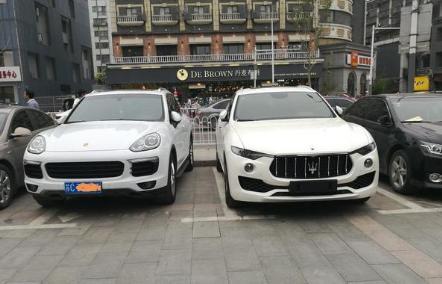 这富豪放着家中卡宴和莱万特不开却一直开着哈弗H2原因让人意外