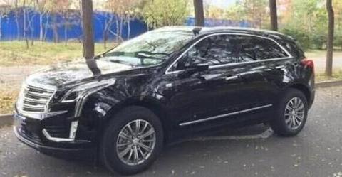 后悔奥迪Q5买早了，这豪华SUV又降了，不足30万比奔驰GLC还气派