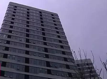 烟台莱山宝龙广场收取高额水费,每吨水六块钱