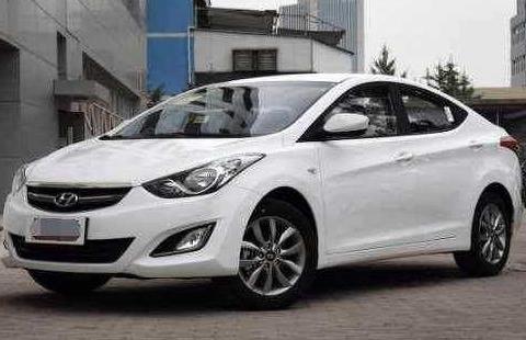 朗逸劲敌大降价，比思域还漂亮，油耗6L仅8万起，还买啥卡罗拉