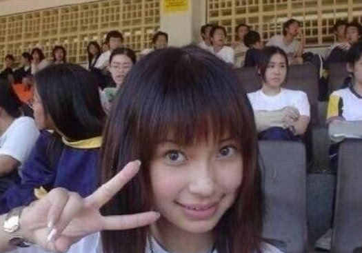 杨颖学生时期照片被曝,是不是原装一看便知