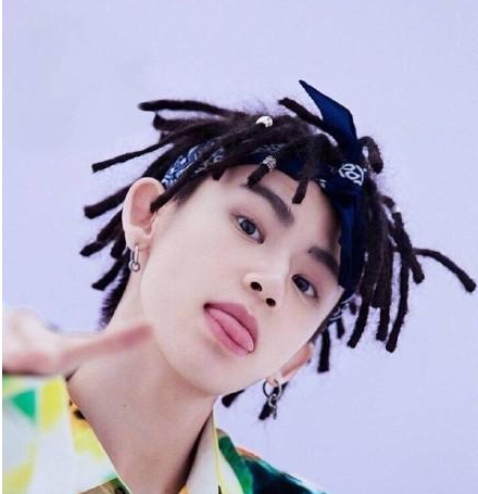 小鬼换发型,结束脏辫形象,新发型有没有撩到你?