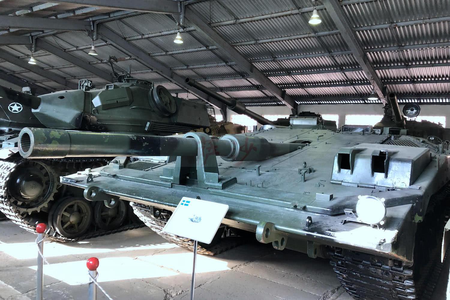 世界唯一的防御性坦克就是它:瑞典strv103主战坦克