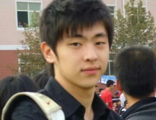 有人说香蜜男主邓伦整容,从小看到大,就三张照片直接打那些人脸