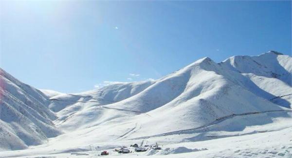 这些
处所已没有人去
游览了, 由于曾
产生这些过
可怕的故事!
