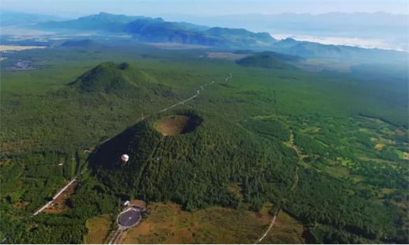 向腾冲出发:感受火山地热的生命力 一睹ta的生活本色