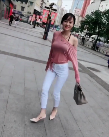 街拍美女,如果你是富二代,你会为图4放弃家产