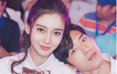 同样是参加机器人综艺节目,郑爽杨颖为何一个