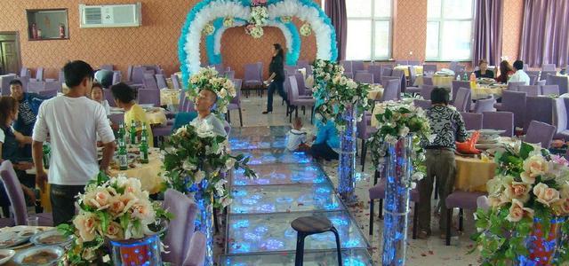 幸福的新婚之夜，怀孕的大嫂却突然闯入，她的一句话让我不知所措