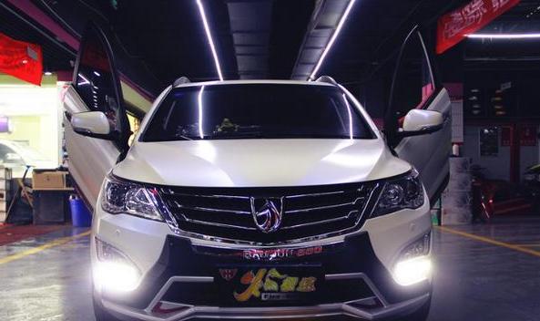 山西宝骏560车主改装记: 7万的车硬是改出了70万的感觉