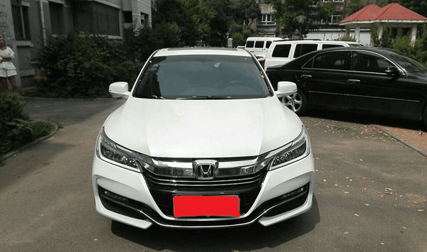 落地价25万, 现仅14万, 发动机油耗很惊喜, 男人的首选