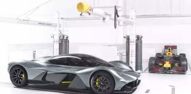 速递!新鲜的“阿斯顿·马丁“资讯全在这，看我就够了