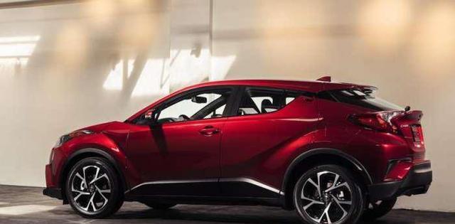 丰田推出四驱小型SUV, 售12万! 扎了宝骏510和哈弗H2的心