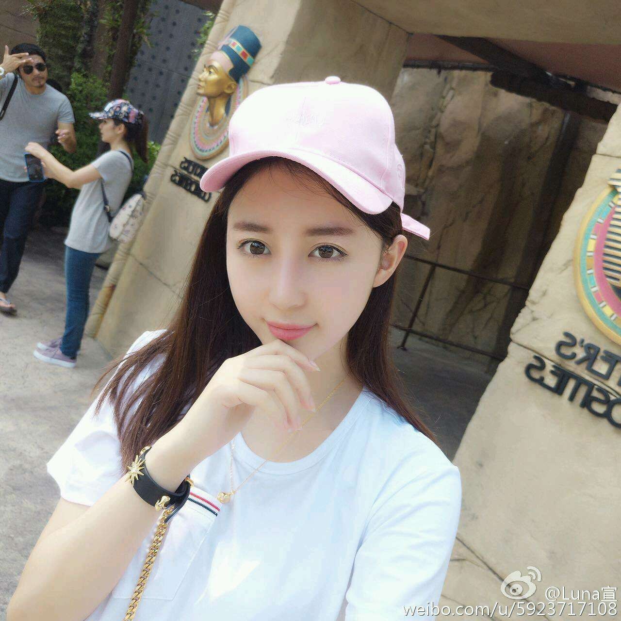 照片实锤!潘玮柏绯闻空姐女友原来长这样,几乎