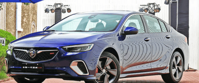 快背车顶+2.0T V6发动机, 豪华度比肩宝马3系且便宜十万