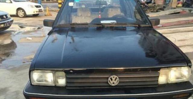 有才！把2万桑塔纳改成2000万跑车，兰博基尼眼红了