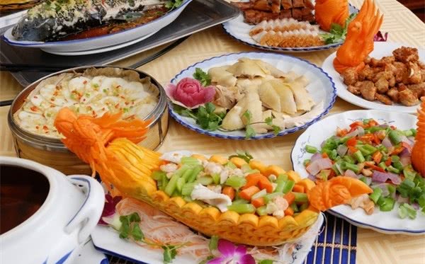 韩国人嘲笑中国人只会吃白米饭,日本人表示不