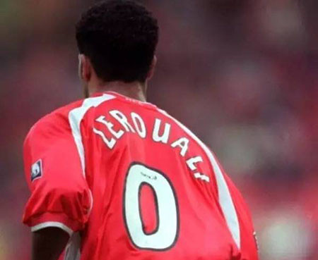 盘点足坛10大奇葩球衣号码 布冯的最无厘头