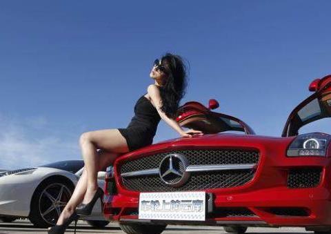 谁说国产没有跑车？那是你没有看到美人豹