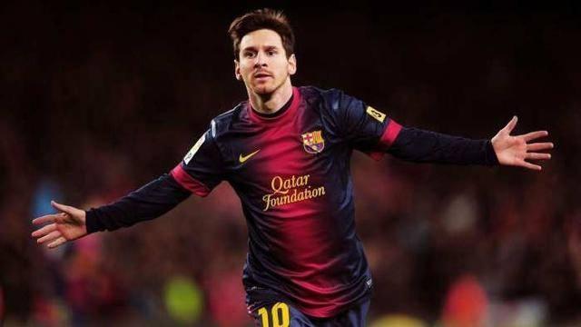 明星谁是真球迷?鹿晗为C罗入坑春春为足球写