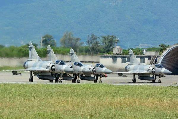 第三支歼16旅亮相,吊打F-16A\/B和幻影2000-5