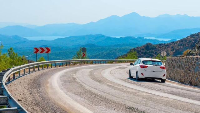 开着轿车自驾去西藏 做好这几点也能轻松到拉萨