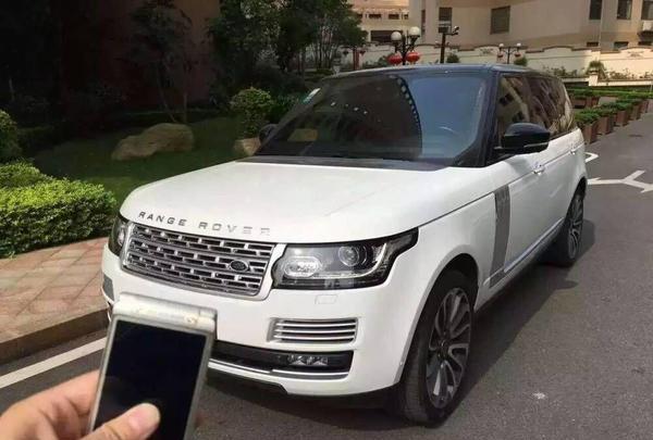 煤老板路虎揽胜加长版开了不到半年就出售, 看到内饰我心动了