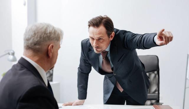 老板该如何进行情绪管理?制度朝令夕改,员工就会找不着北!