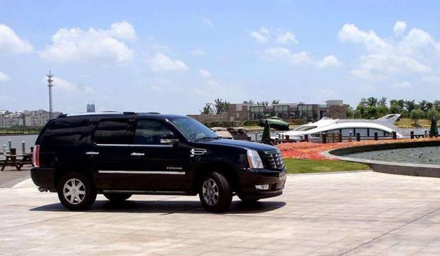 综艺节目“卡拉偶客”的御用座驾原来是你凯迪拉克凯雷德