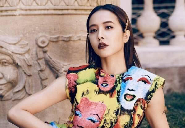 曾是周杰伦绯闻女友，最终没有名分，如今过成这样！