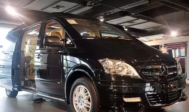 享精致人生  品奔驰威霆