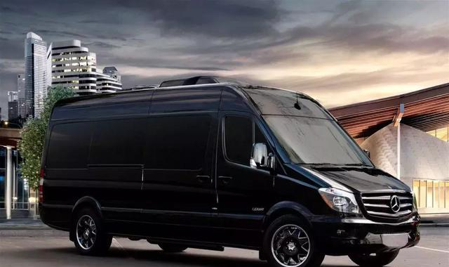 NBA巨星也偏爱MPV 奥尼尔晒定制奔驰Sprint