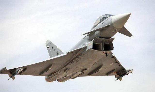 号称欧洲三雄的四代半战斗机