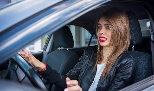 考驾照难?科目三次次挂科?老教练说出原因后